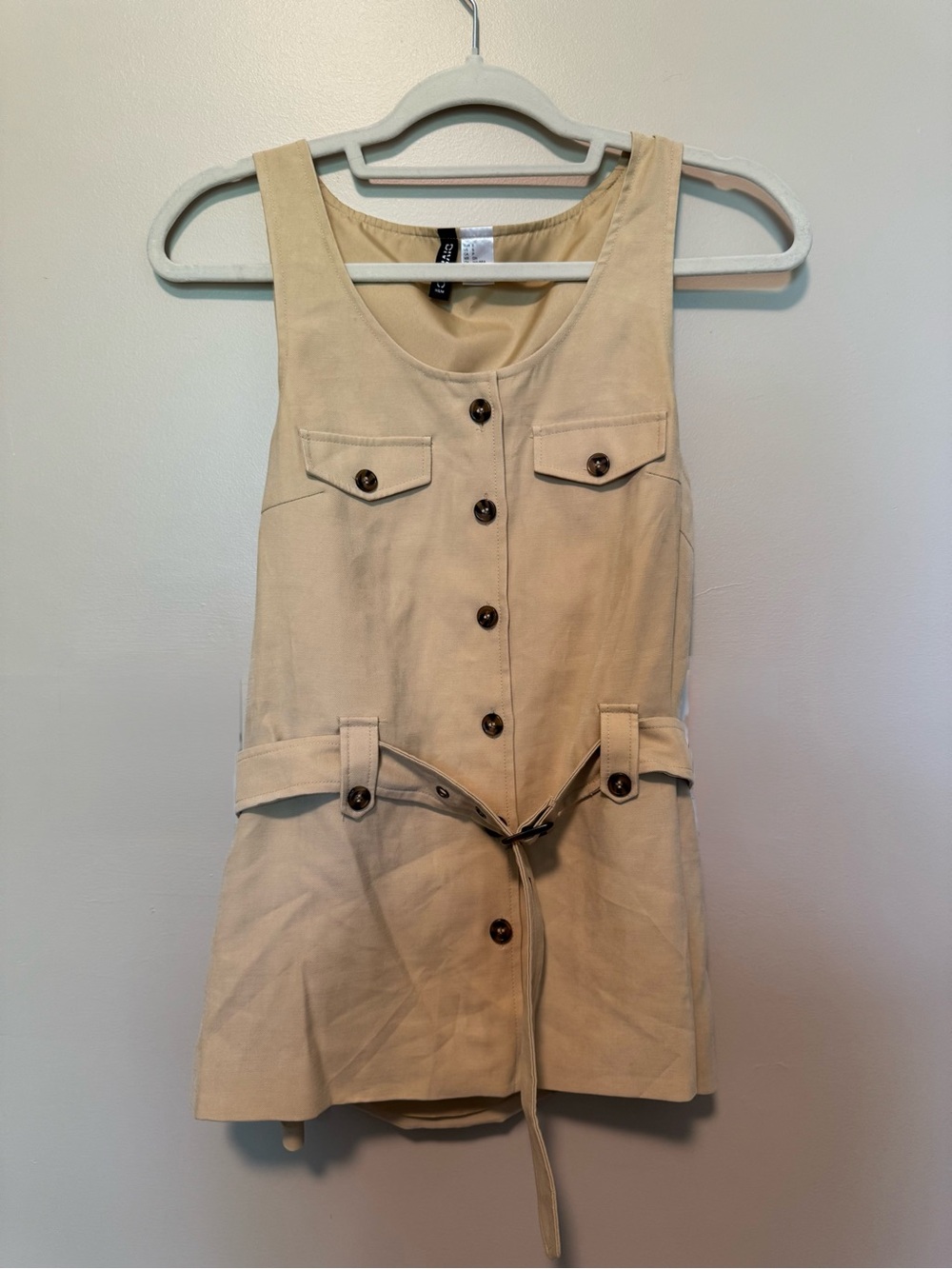 Divided Beige Button-Front Utility Tank Top